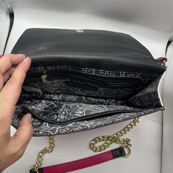 Betsey Johnson Pink Striped Heart Flap Crossbody Bag New - Picture 7 of 9